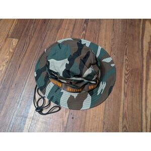 Brixton Camo Mens Medium Bucket Hat in good condition.